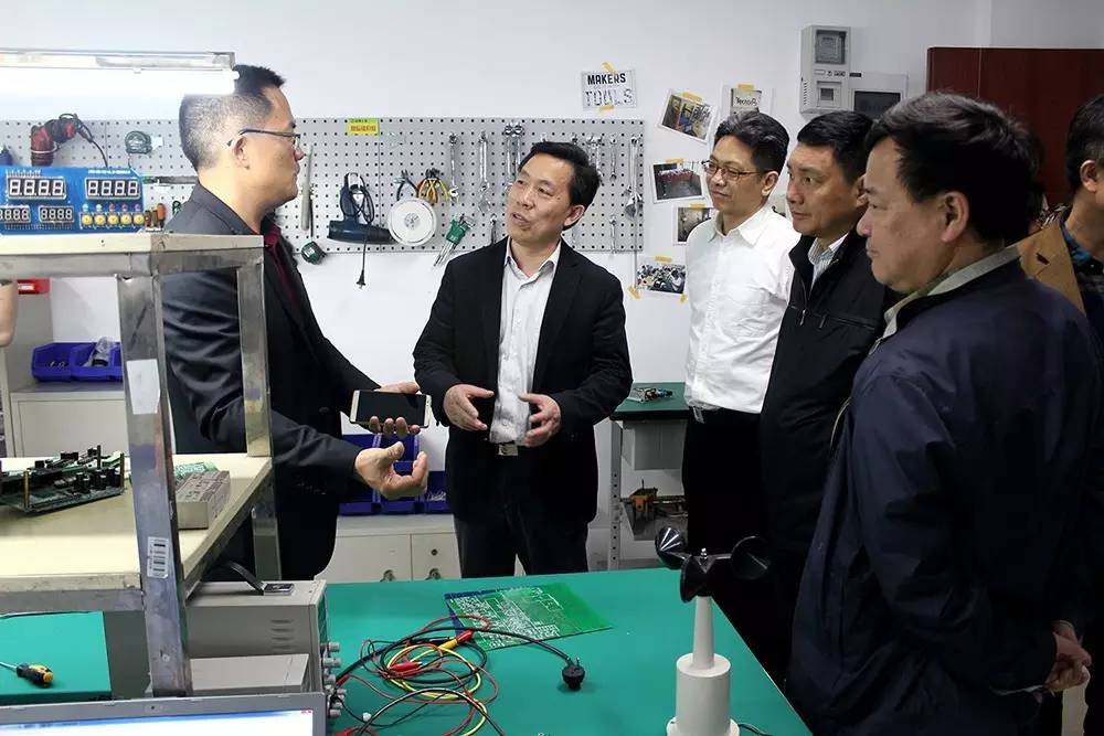 省政協(xié)副主席、科技廳廳長郭躍進(jìn)蒞臨微特調(diào)研